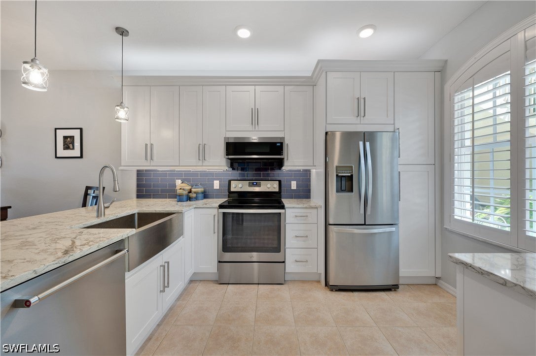338 Newport Drive 1803 — photo