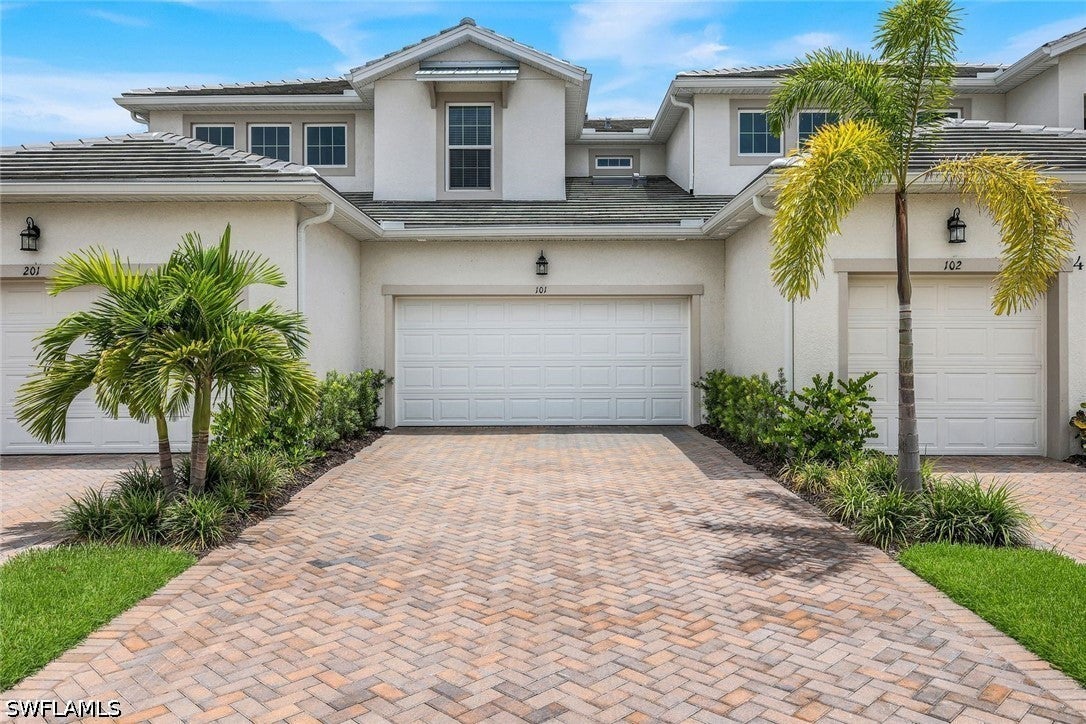 4563 Arboretum Circle 101 — photo