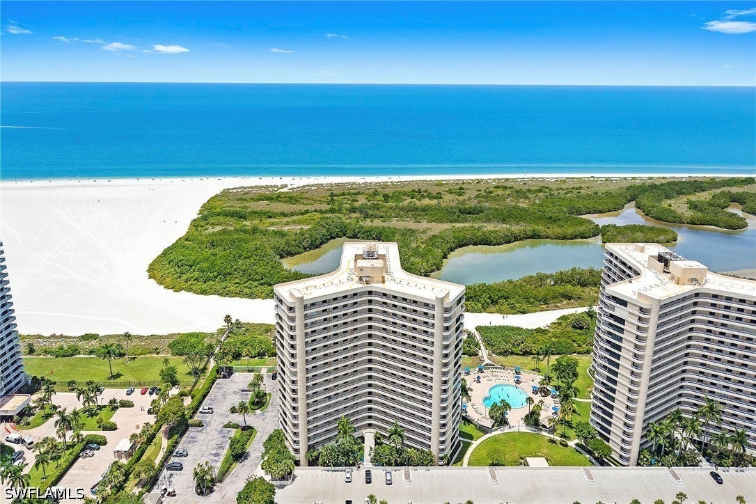 380 Seaview Court 207 — photo