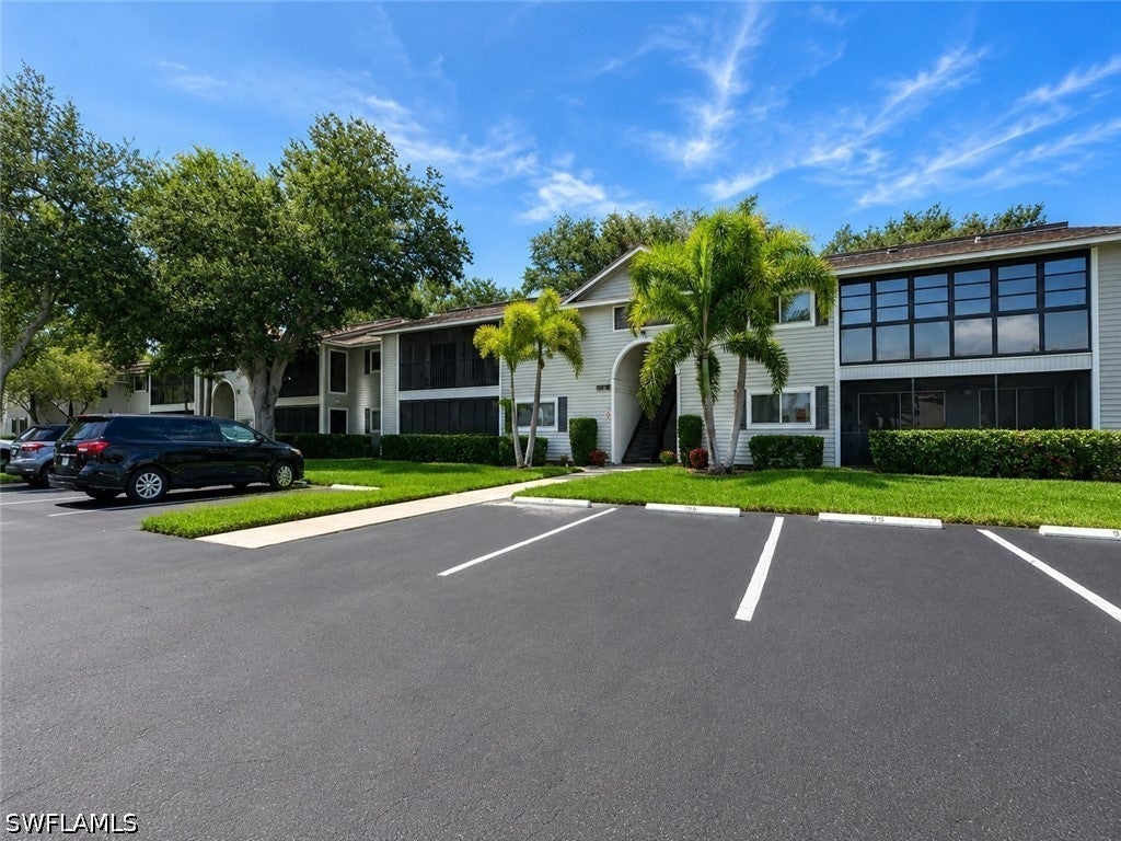 8041 S Woods Circle 14 — photo
