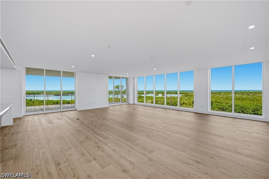 13955 Old Coast Road 506 — photo