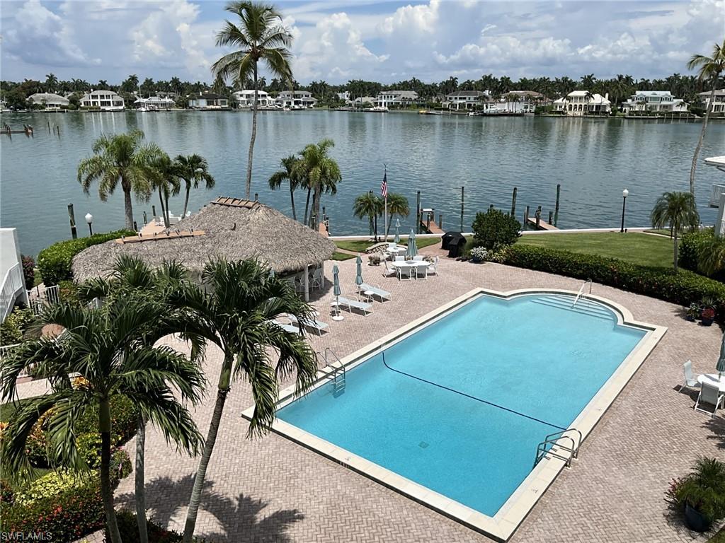 2800 Gulf Shore Blvd N Unit 406 — photo