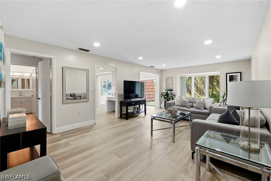 428 Meadowlark Lane 428-B — photo