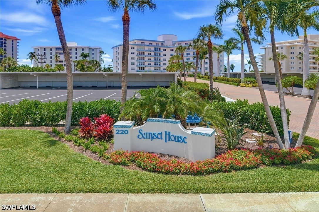 220 Seaview Court 413 — photo