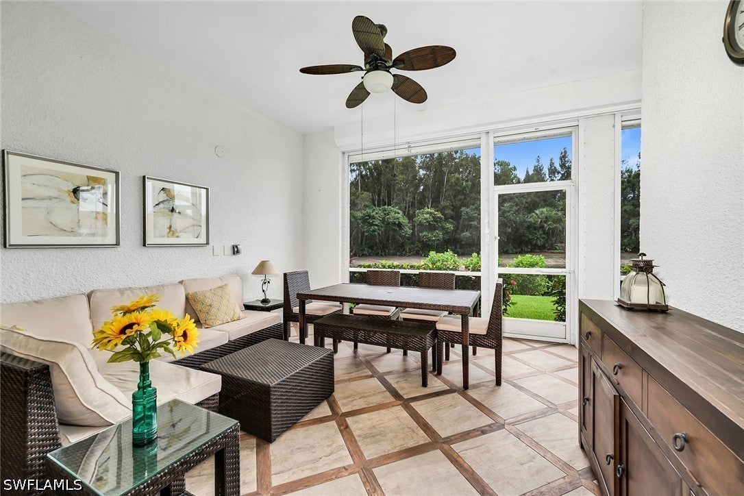 2326 Magnolia Lane 6104 — photo