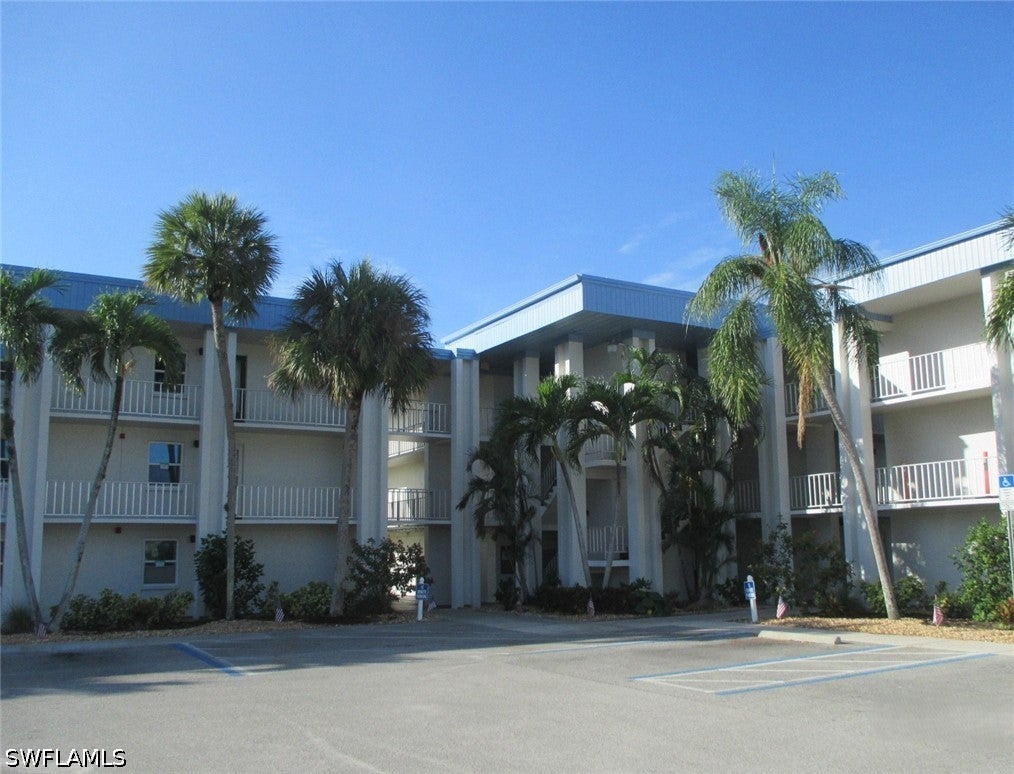 1624 Pine Valley Drive 217 — photo