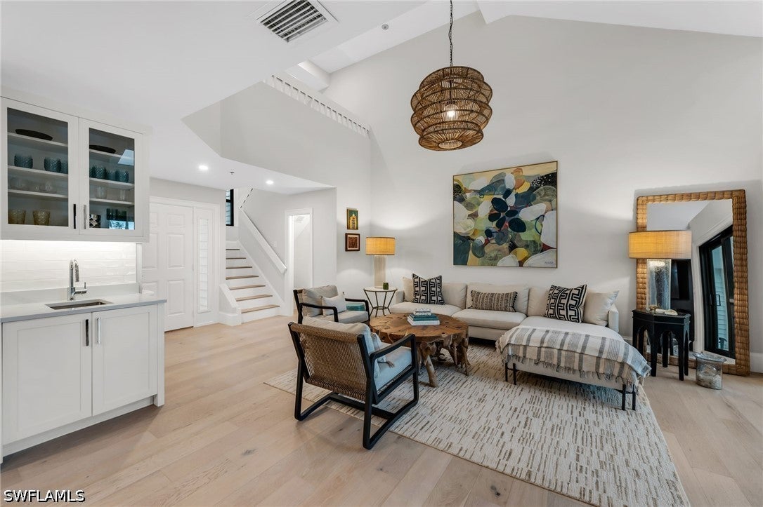 569 Park Shore Drive G5 — photo