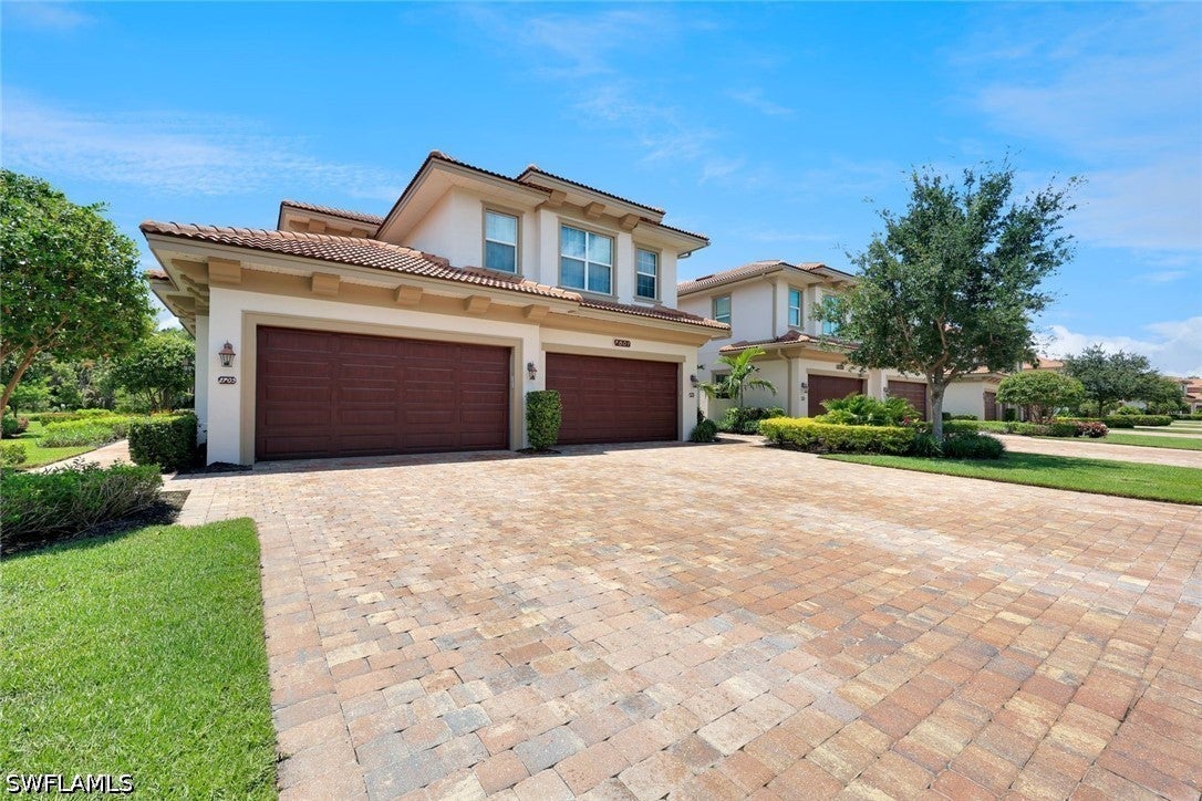 7801 Hawthorne Drive 2701 — photo