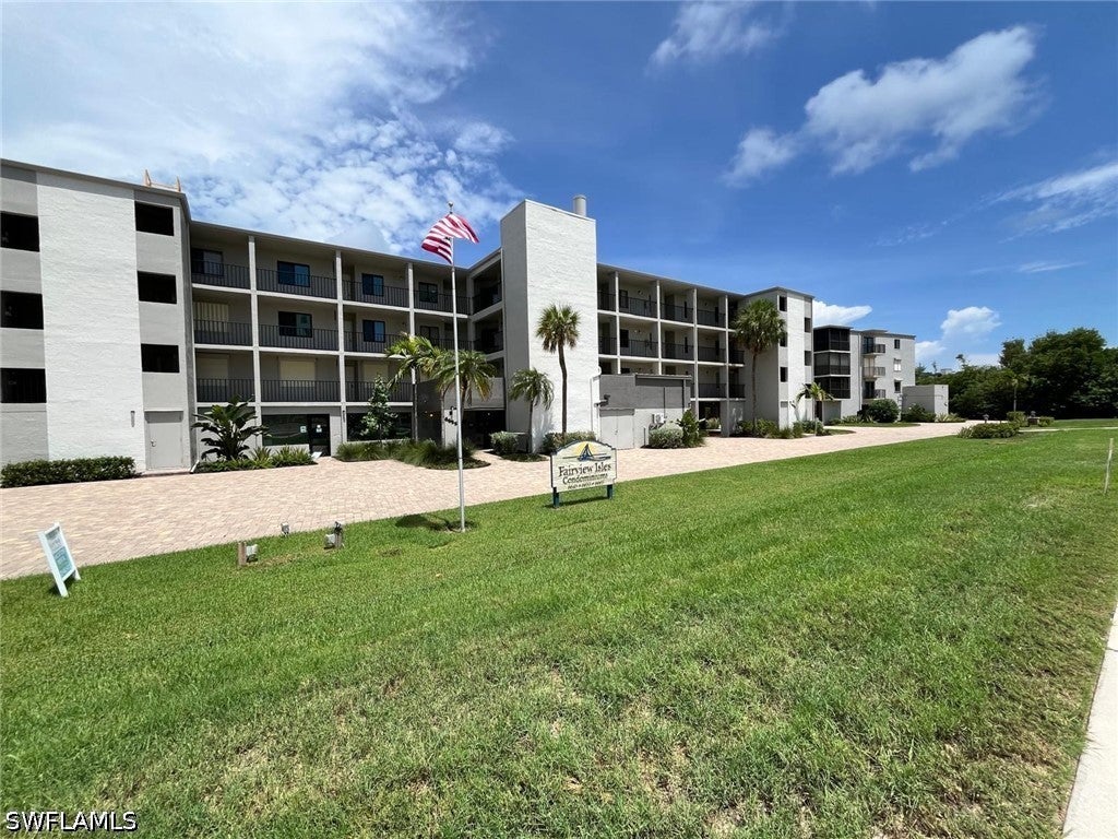6655 Estero Boulevard 114 — photo
