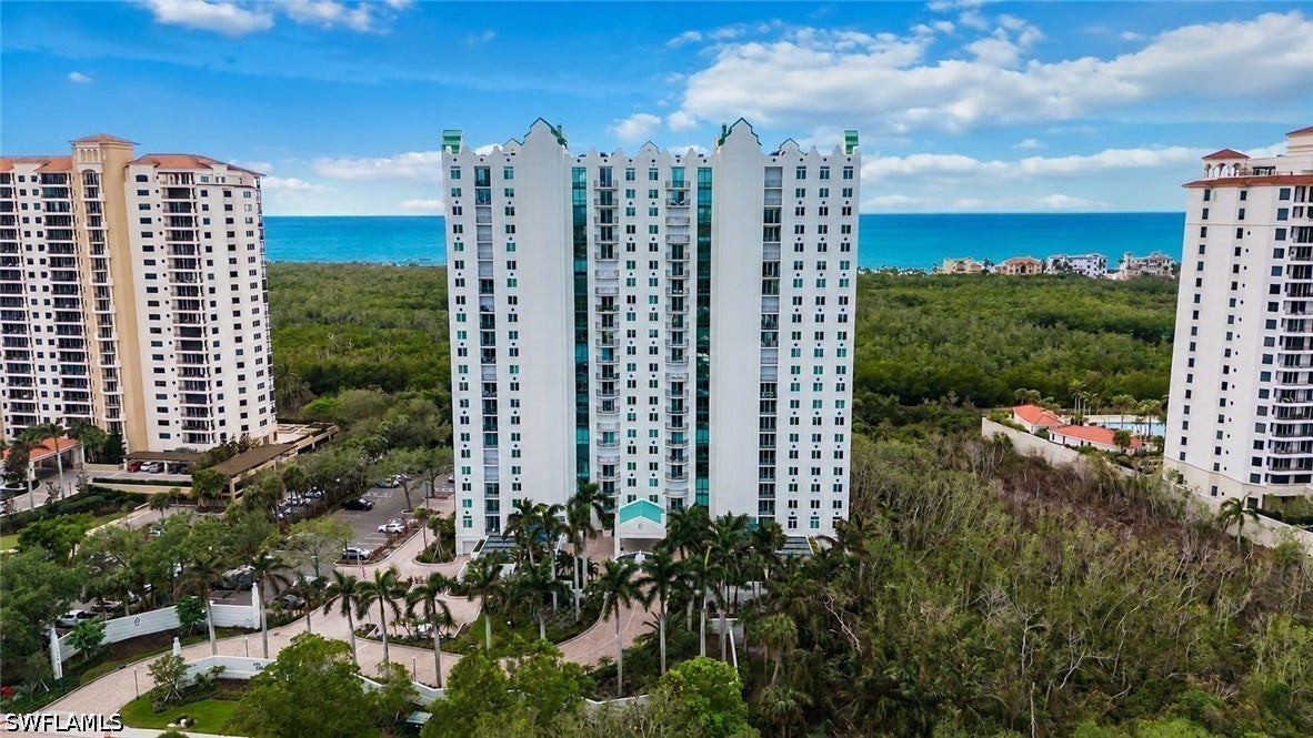 7515 Pelican Bay Boulevard 6B — photo