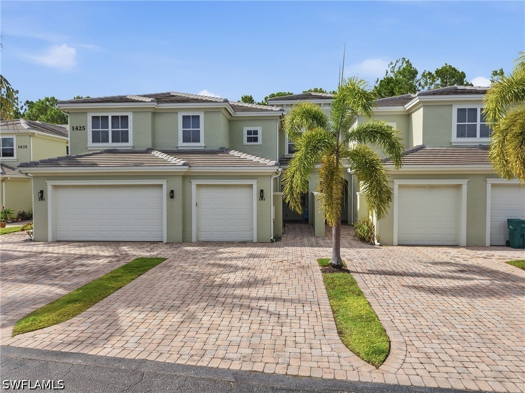 1425 Mariposa Circle 101 — photo
