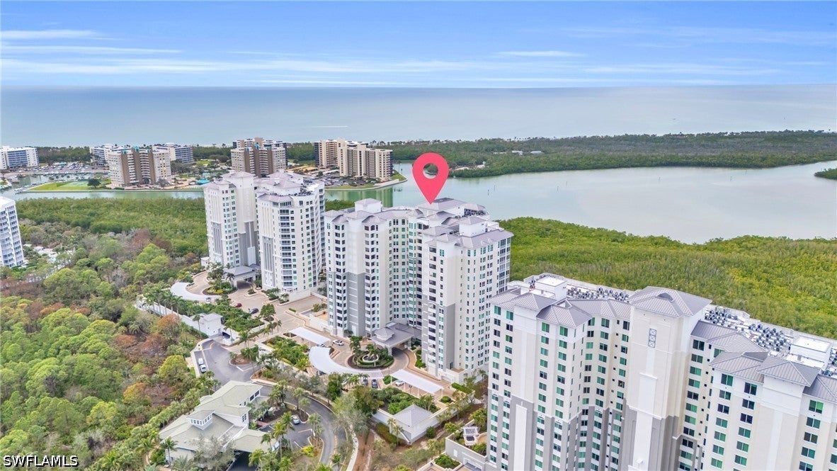 285 Grande Way 401 — photo