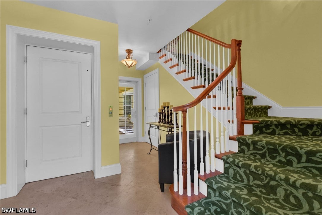 Home in Naples, FL 34102 — photo 2