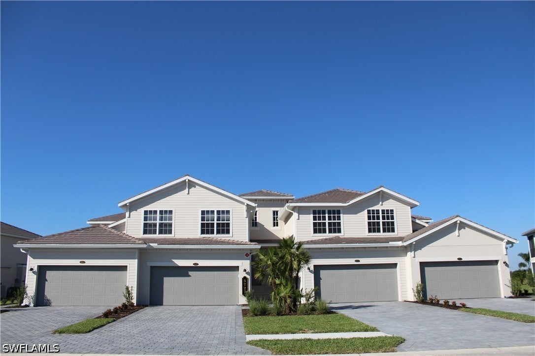 5746 Oakmont Court 8321 — photo