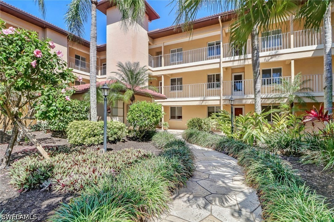 1025 Foxfire Lane 303 — photo