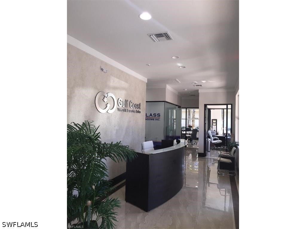 5258 Golden Gate Parkway 9 — photo