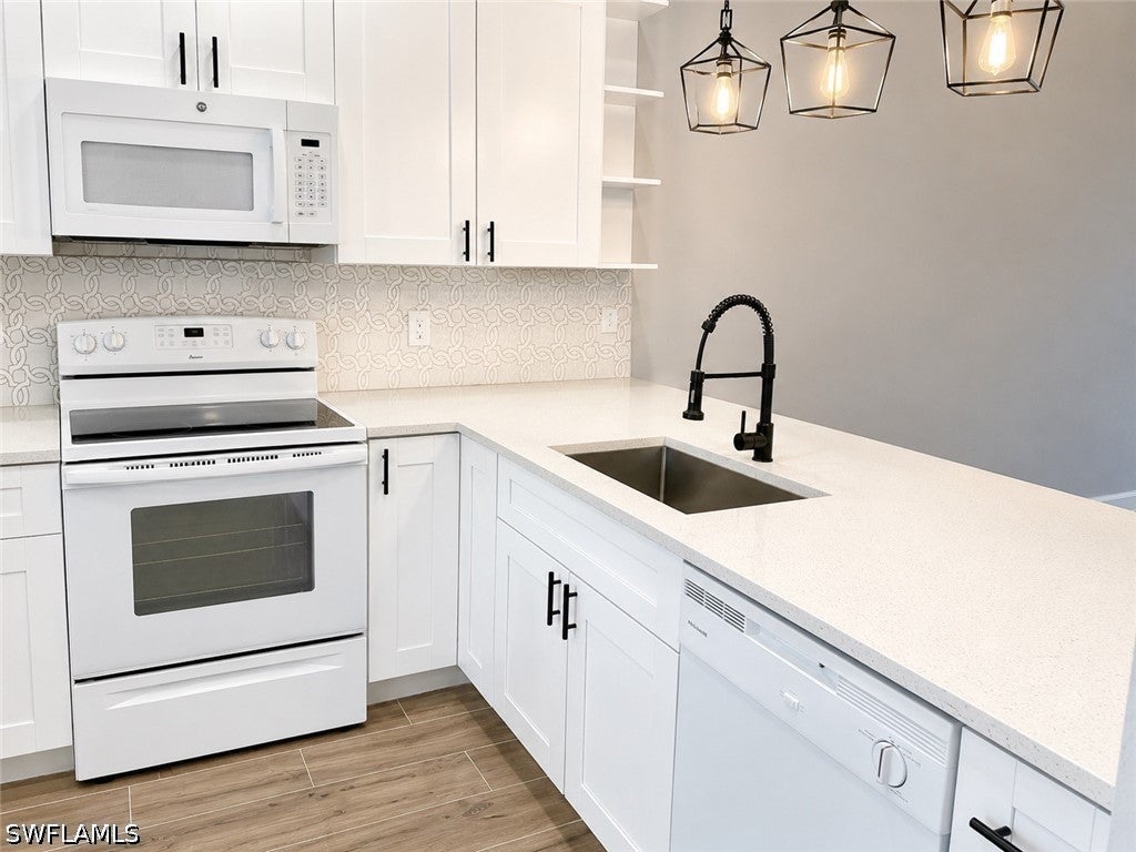 4100 Looking Glass Lane 3008 — photo