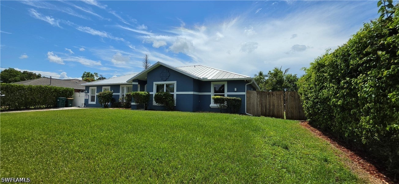 Home in Naples, FL 34116 — photo 2