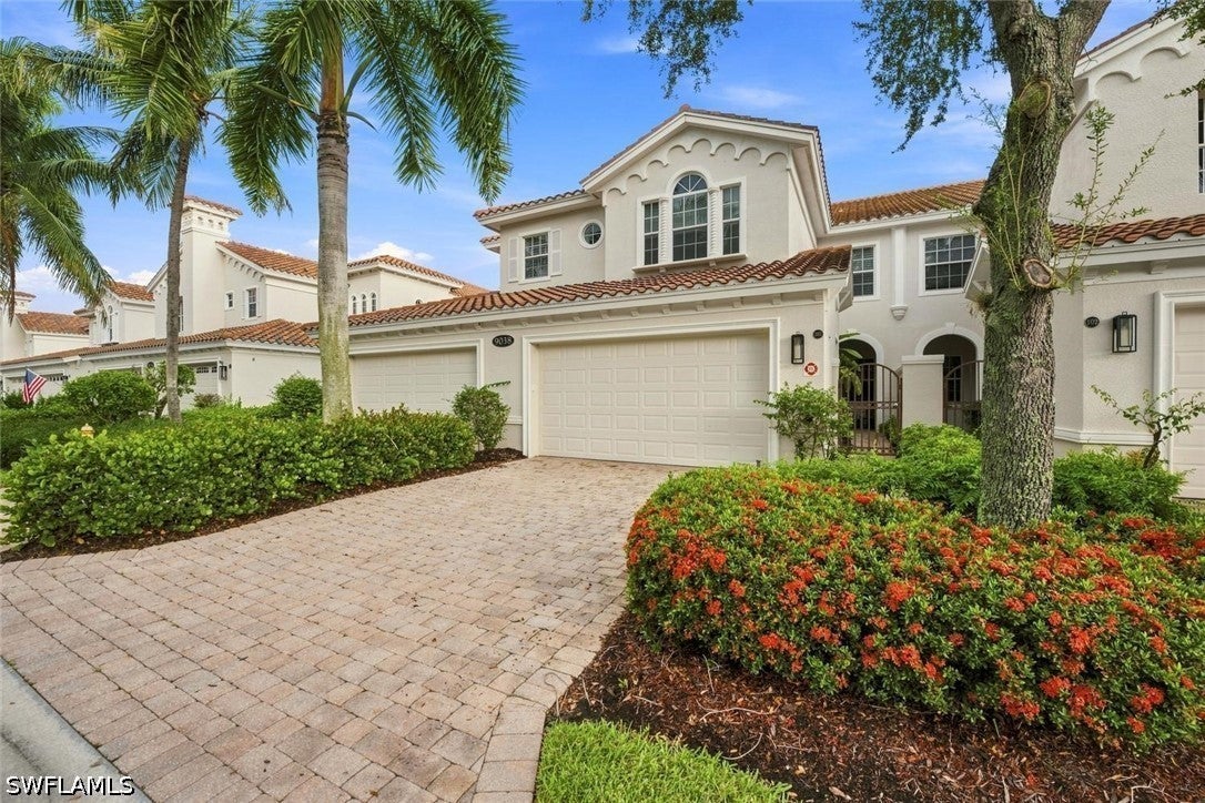 9038 Cascada Way 101 — photo