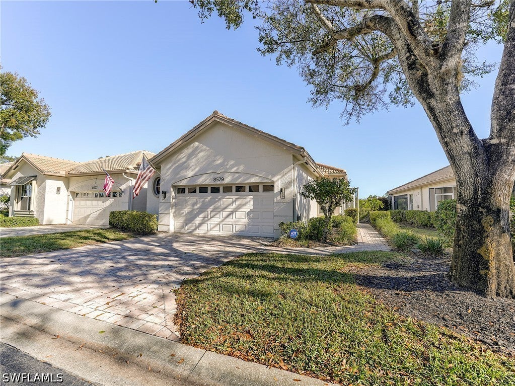 8529 Fairway Bend Drive — photo