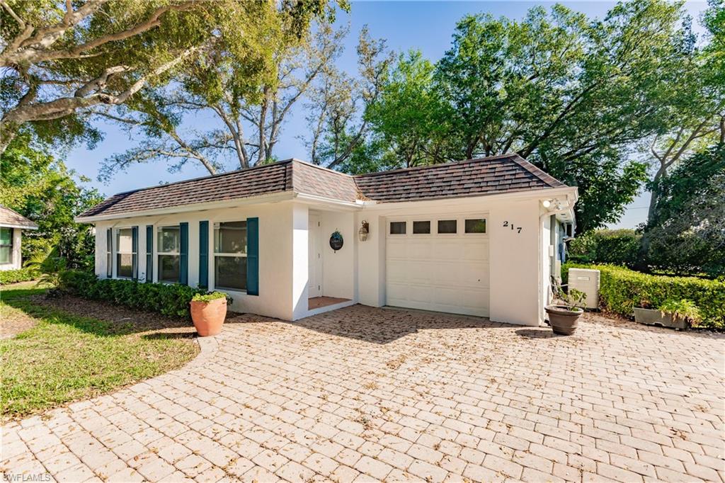 217 Yorkshire Ct 2 — photo