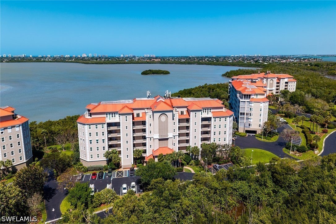 269 Vintage Bay Drive C4 — photo