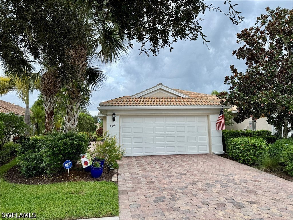 8647 Genova Court — photo
