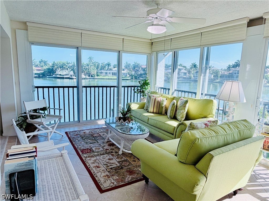 333 Harbour Drive 212 — photo