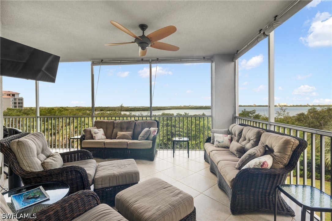 201 Vintage Bay Drive B 18 — photo