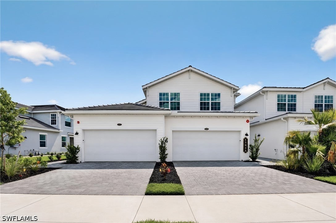 15888 Green Acres Avenue 4211 — photo