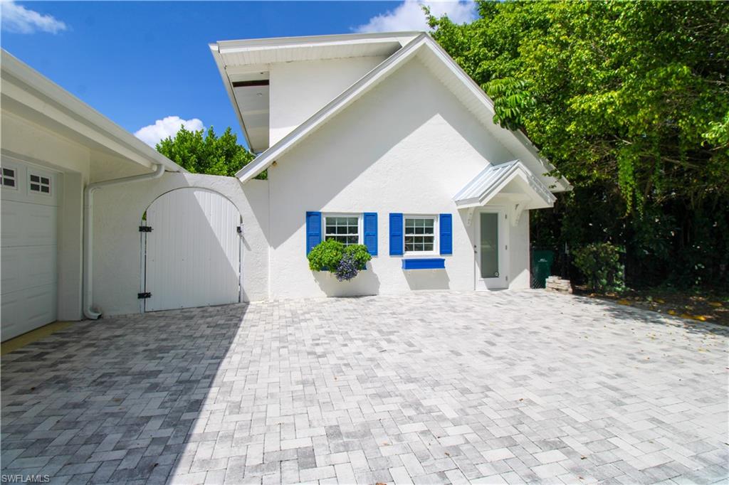 10805 Winterview Dr — photo