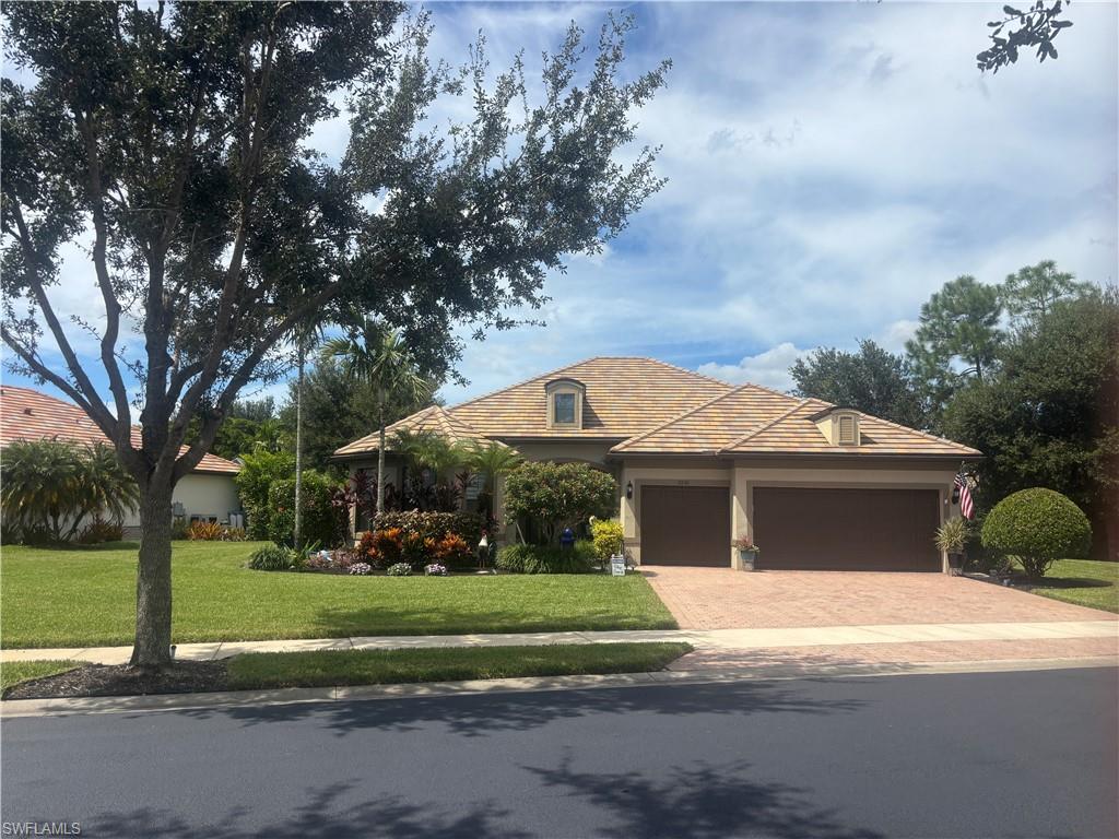 7230 Live Oak Dr — photo