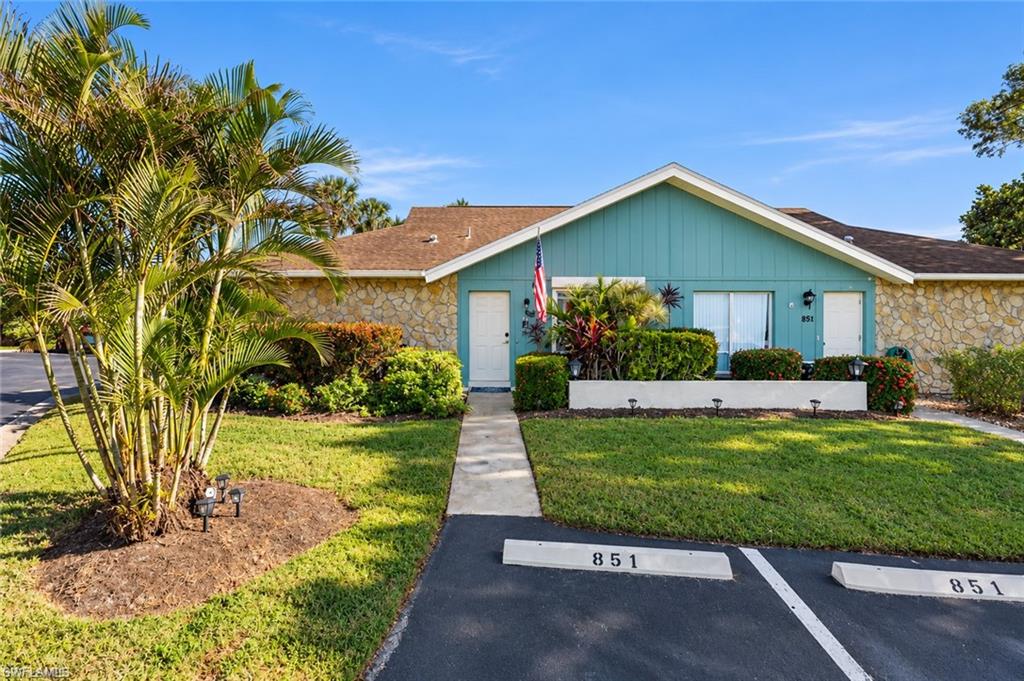 851 Palm View Dr — photo
