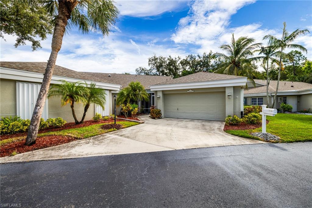 21695 Sungate Ct — photo