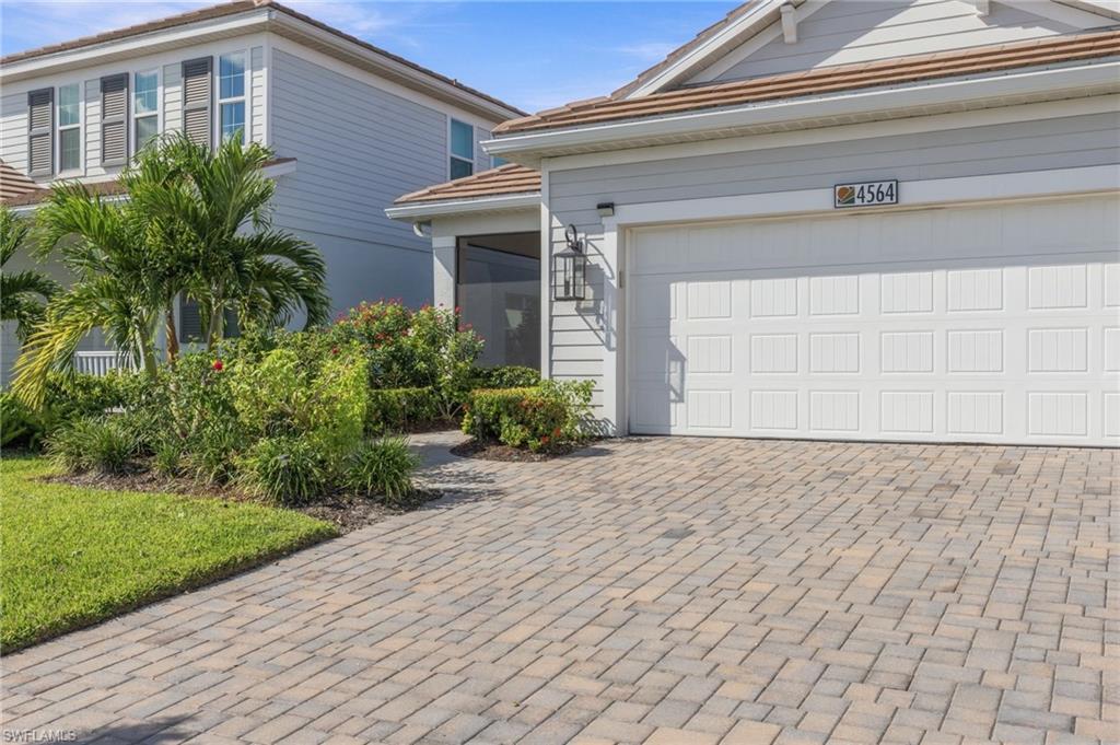 4564 Centaurus Cir, Naples, FL 34120 — photo 2