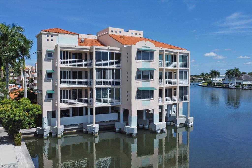 4500 Gulf Shore Blvd N 1-211 — photo