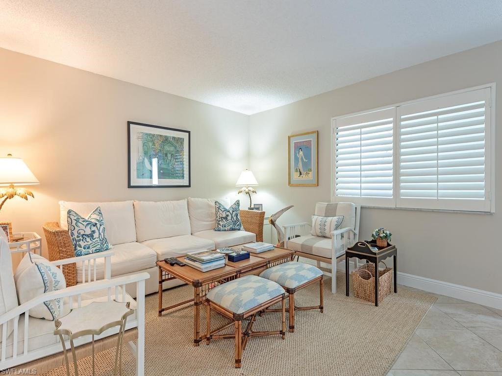 788 Park Shore Dr B25 — photo