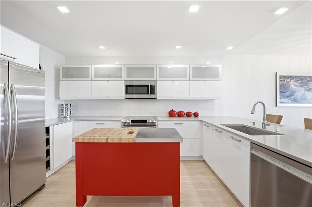6350 Pelican Bay Blvd Unit 302B — photo