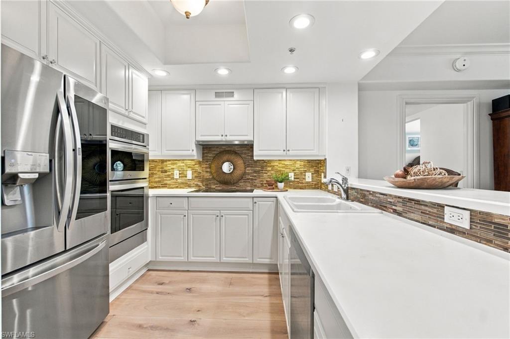 2738 Tiburon Blvd E Unit 206 — photo