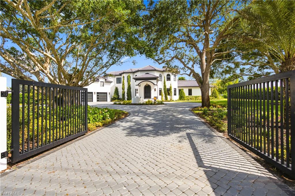 540 Ridge Dr — photo