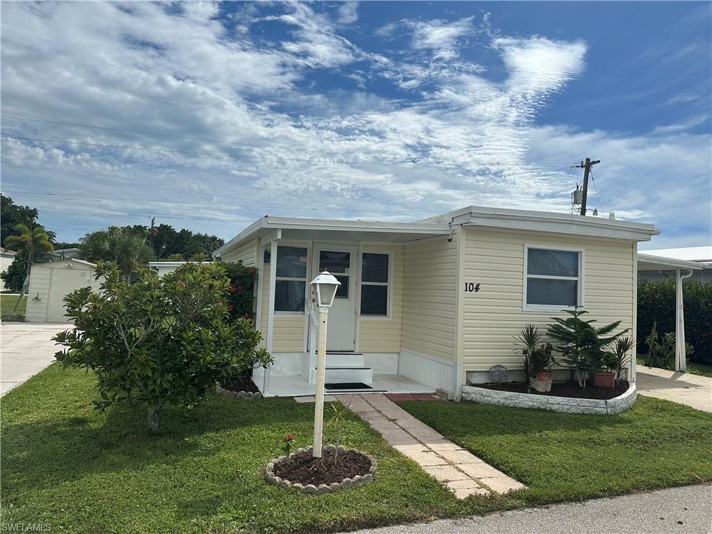 104 Moorhead Mnr — photo