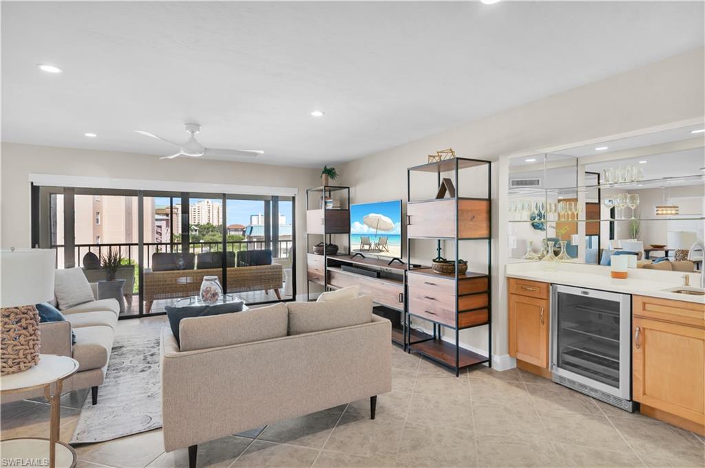 1041 Collier Blvd Unit 402 — photo