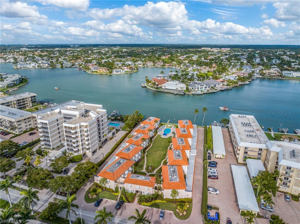 3070 Gulf Shore Blvd N Unit 105 — photo
