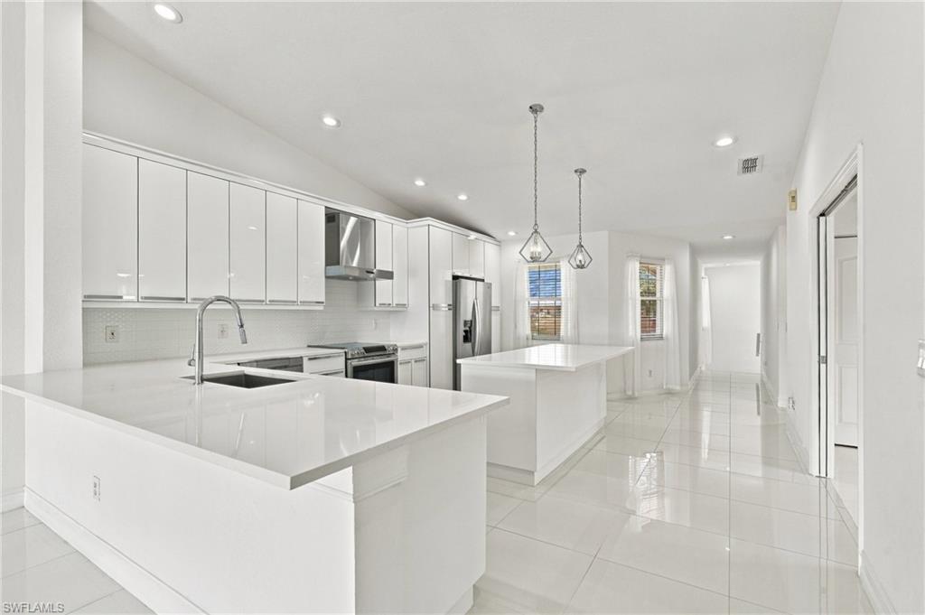 9175 Michael Cir Unit 4 — photo