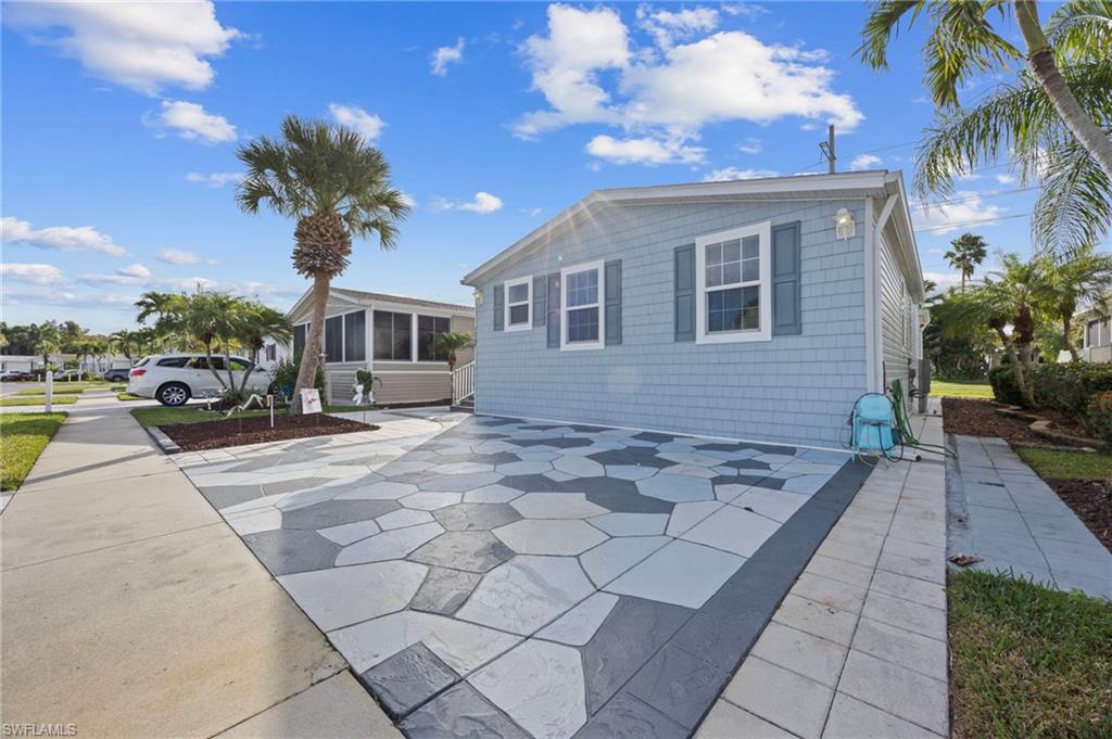 1153 Silver Lakes Blvd — photo
