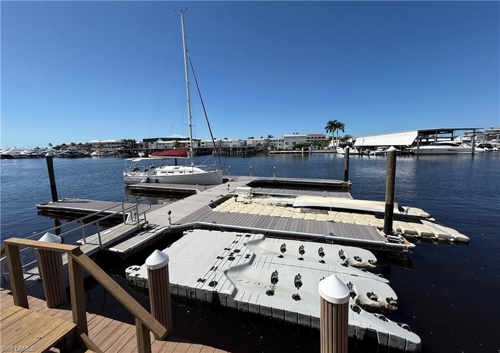 800 River Point Dr Unit 534 — photo