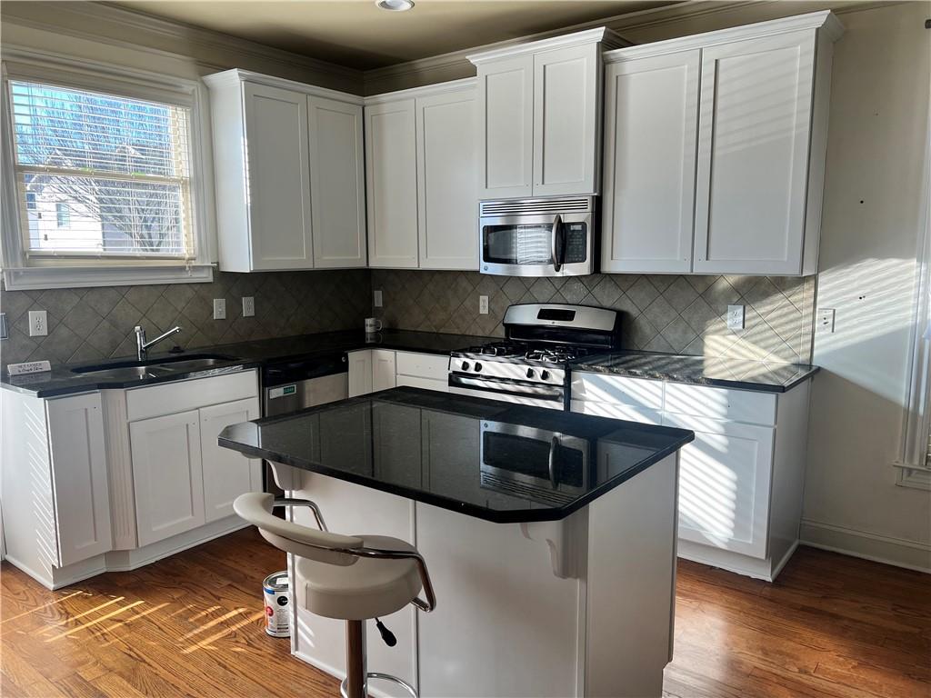 Home in Atlanta, GA 30318 — photo 3