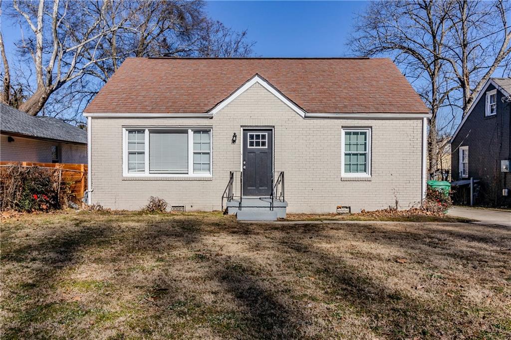 2446 Lynn Iris Drive — photo