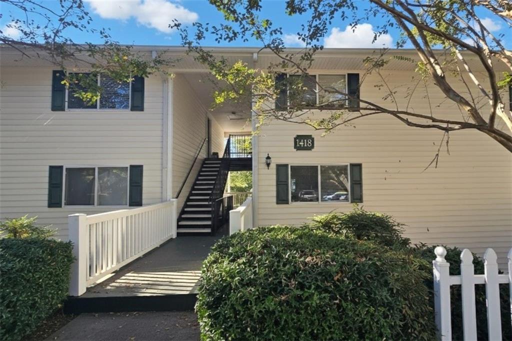1418 Foxhall Lane SE Unit 8 — photo