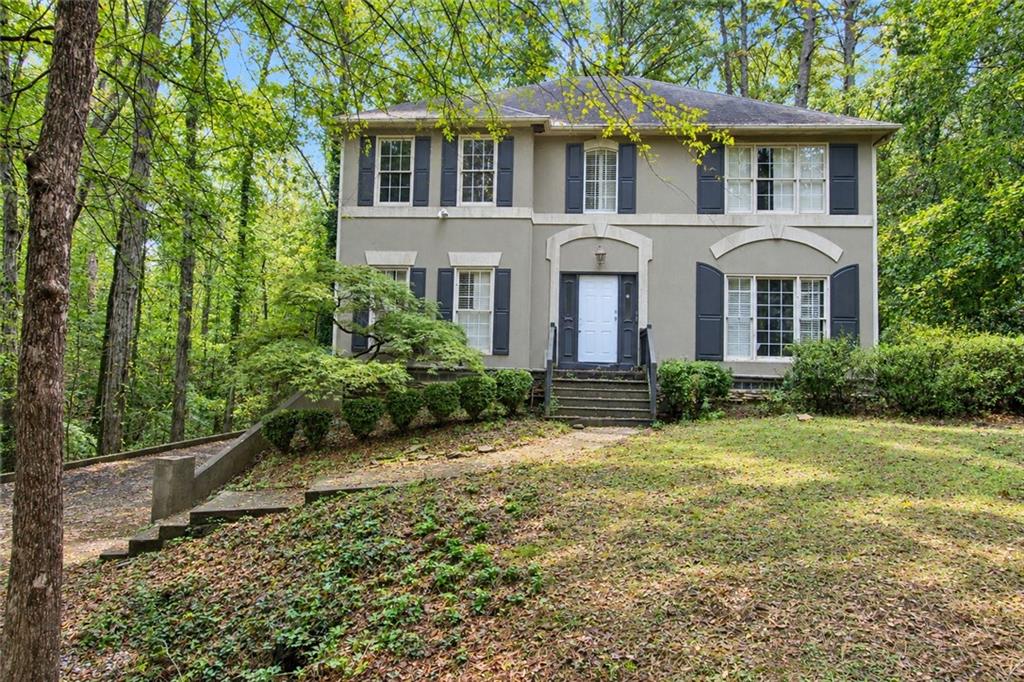 440 Longwood Court — photo
